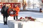 В Муравленко почтили память погибших десантников