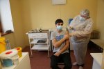 В Муравленко первый компонент вакцины от COVID-19 поставили 30 подростков