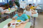 В школьных столовых Муравленко дети будут питаться по единому стандарту