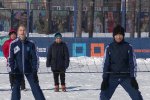 В ЯНАО провели первые игры турнира по волейболу на снегу