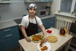 Шеф дома. Юный Тимур Азизов мечтает готовить, как известный кулинар Ивлев