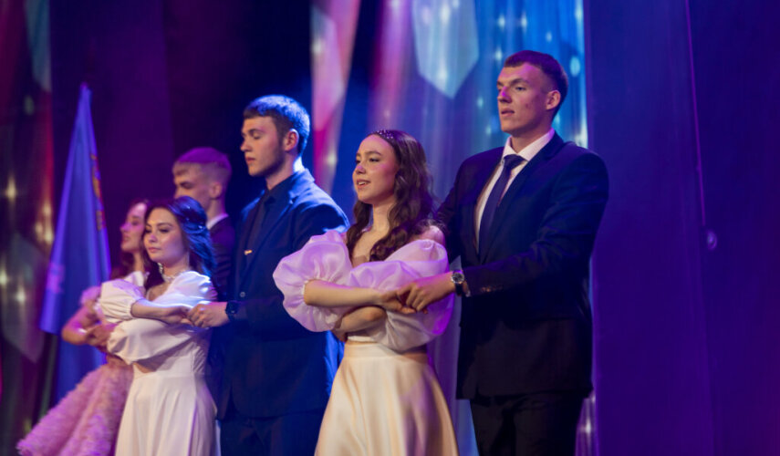 Определены даты проведения последних звонков и выпускных в школах в 2026 году