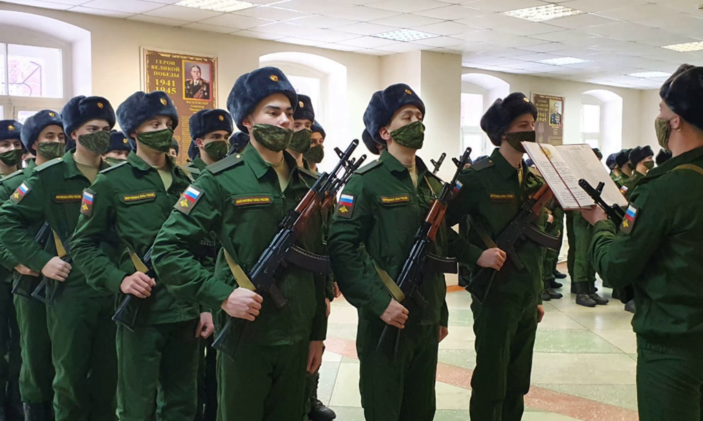 Ямальские новобранцы в Челябинской области приняли присягу