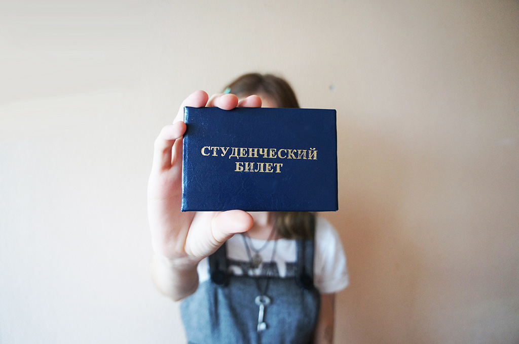 27 студентов Ямала получат именную стипендию губернатора по итогам зимней сессии