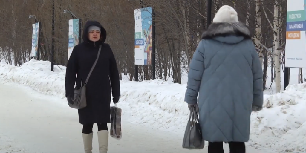 Пенсионеры продолжат получать ямальское пособие