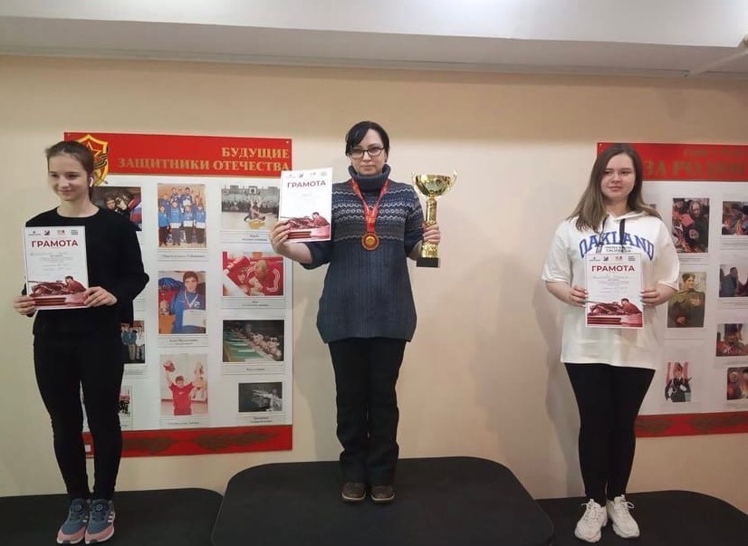 Юлия Быстрых – победитель чемпионата Ямала по стрельбе
