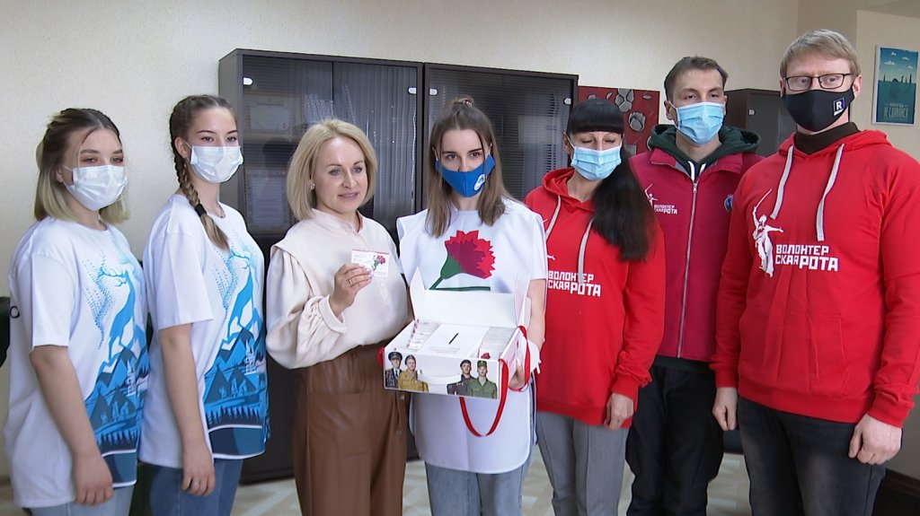 В Муравленко проходит акция «Красная гвоздика»