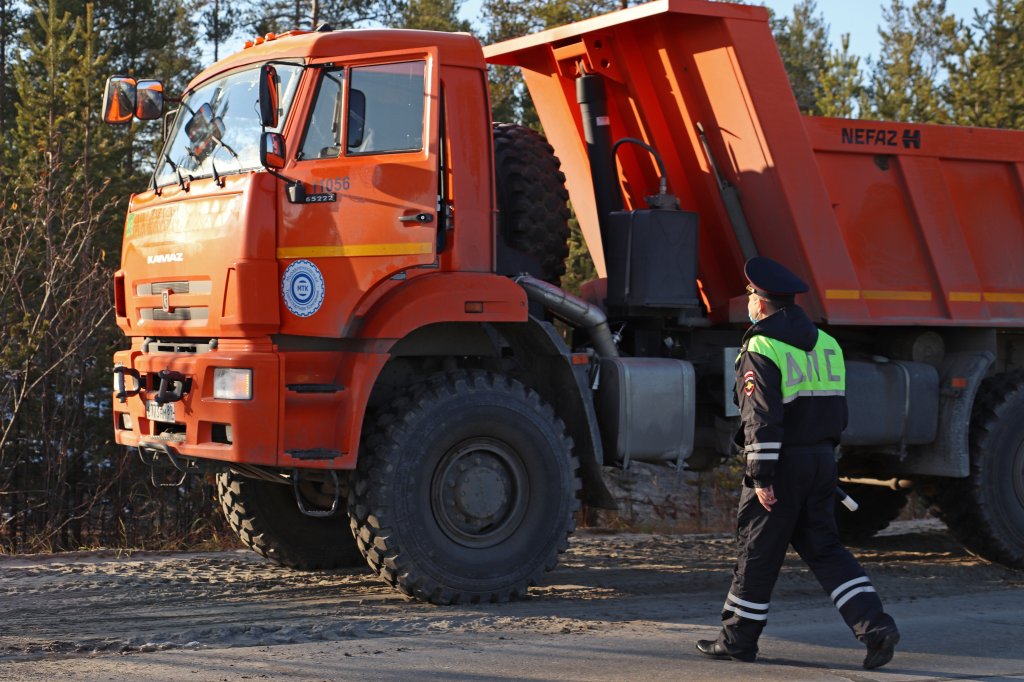 В июне на дорогах Муравленко автоинспекторы выявили 828 правонарушений