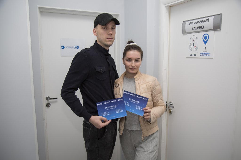 Кому кино, а кому бассейн