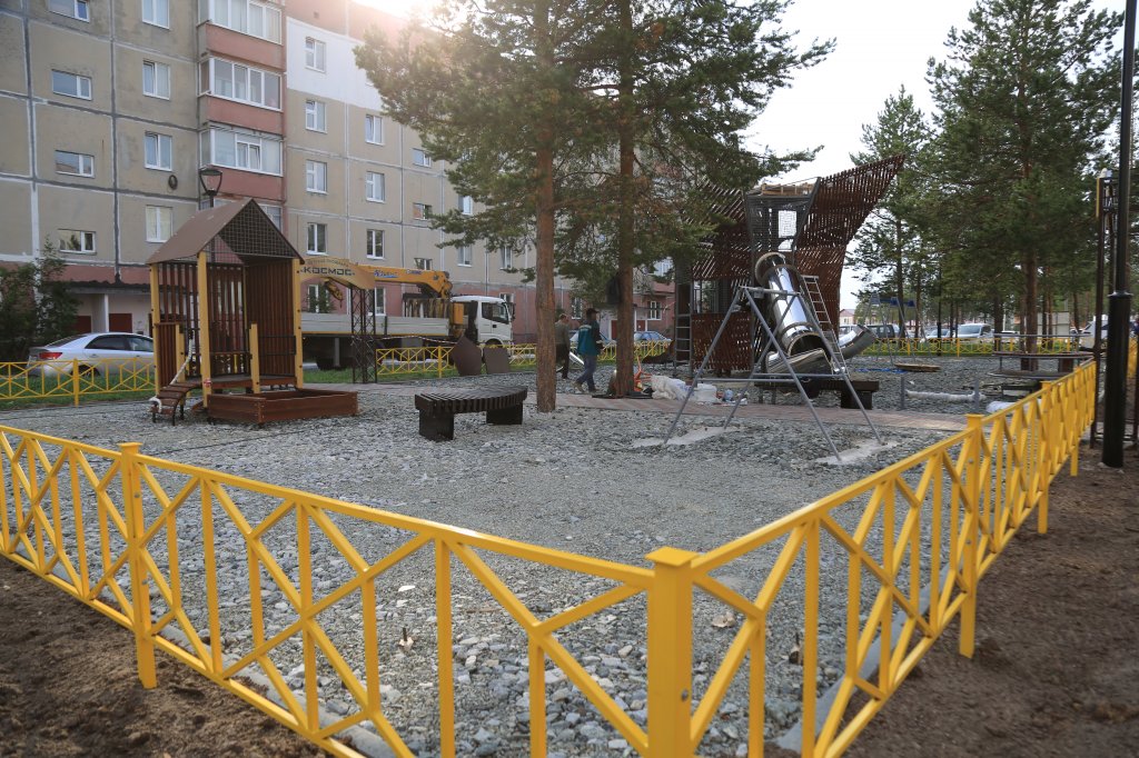 Во дворе на Пионерской, 28 дети станут космонавтами