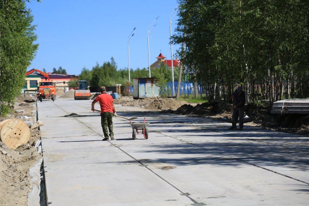 Дорожные работы: в Муравленко ремонтируют 6 километров дорог