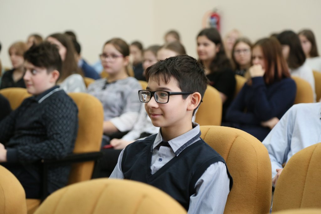 99% заявлений на школьные выплаты уже одобрены на Ямале