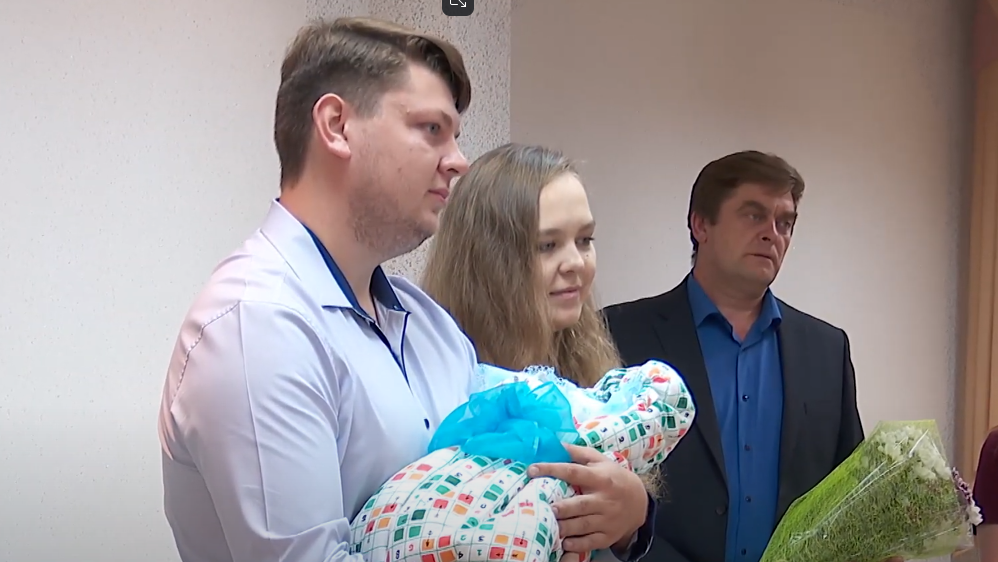 В ЗАГСе состоялась восьмая за год церемония имянаречения