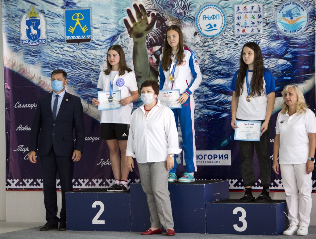 Муравленковцы – победители и призеры окружного чемпионата по плаванию