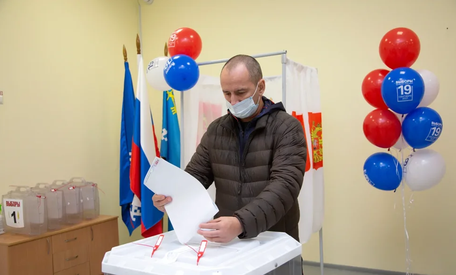 На 10:00 явка на Ямале составила 56,21%