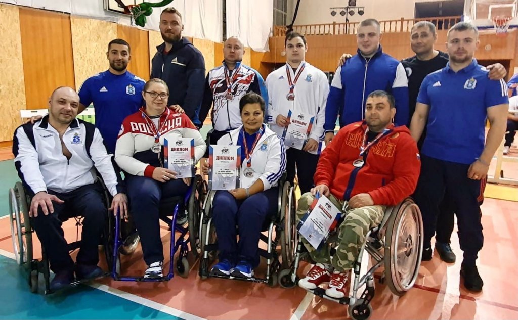 Пауэрлифтеры Муравленко – чемпионы и рекордсмены России