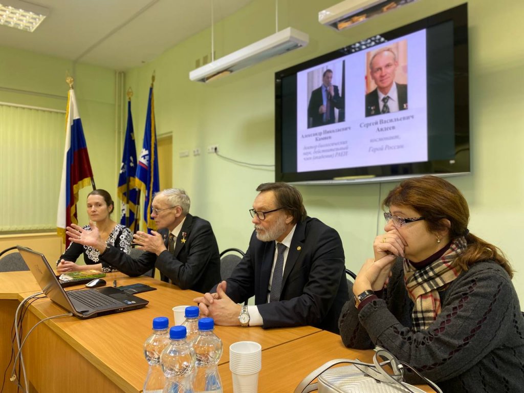 В Муравленко приехал Герой России Сергей Авдеев