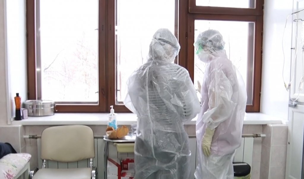 616 новых случаев коронавируса выявлено в округе за сутки