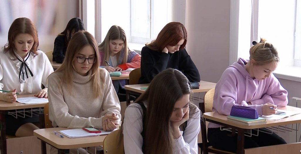 Школьники могут пройти языковую стажировку за границей