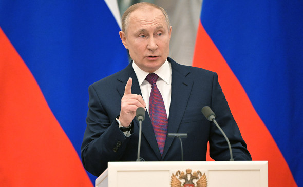 О дружбе и сотрудничестве. Владимир Путин признал независимость ДНР и ЛНР