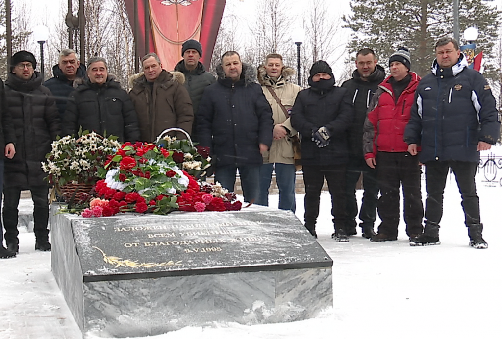 Десант умирает. Памяти погибших воинов. Памяти погибших военнослужащих. Почтим память десантников.