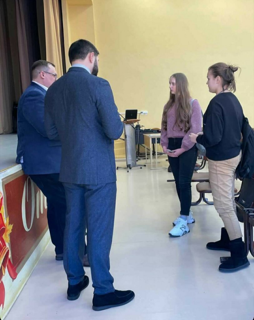 В Муравленко завершились встречи с молодежью