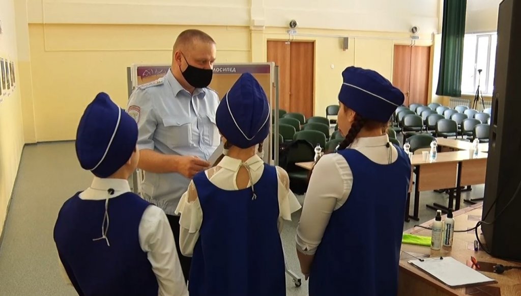 Лучших знатоков ПДД определили в конкурсе «Безопасное колесо»