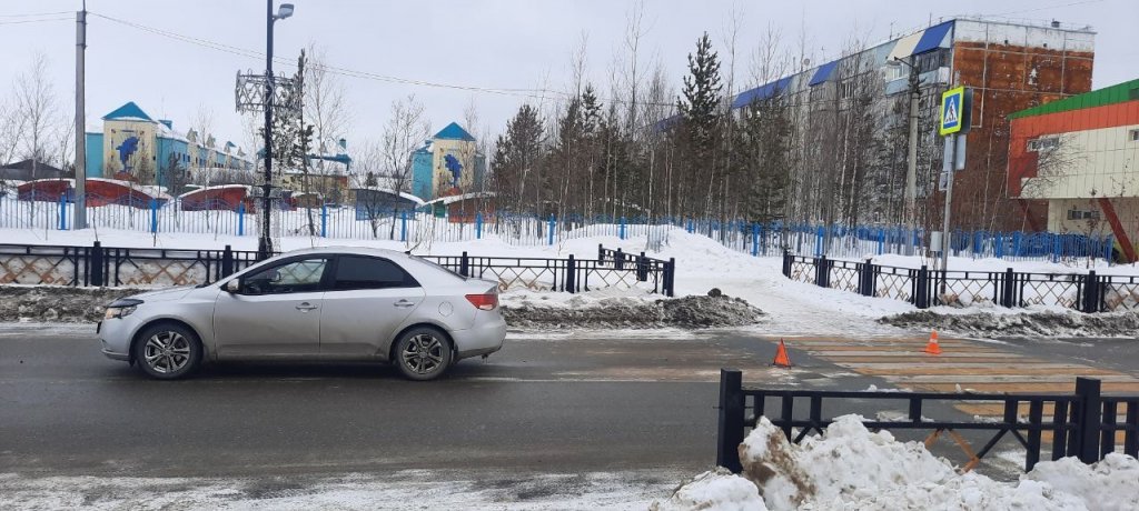 В Муравленко сбили пешехода на зебре