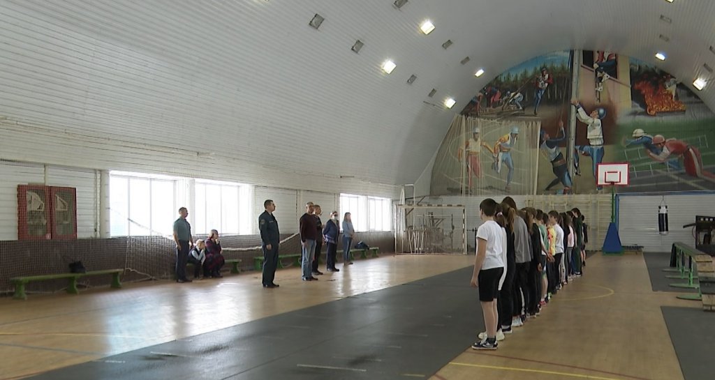 Лучшей пожарной дружиной признана сборная первой школы