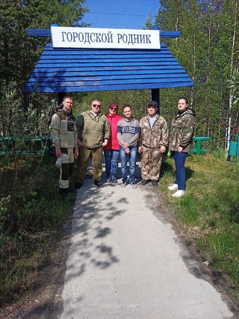 С заботой об экологии. Коллективы Муравленко вышли на городской субботник