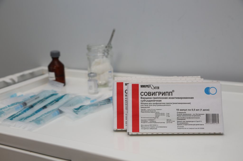 Вакцинацию от гриппа прошли более двух тысяч муравленковцев