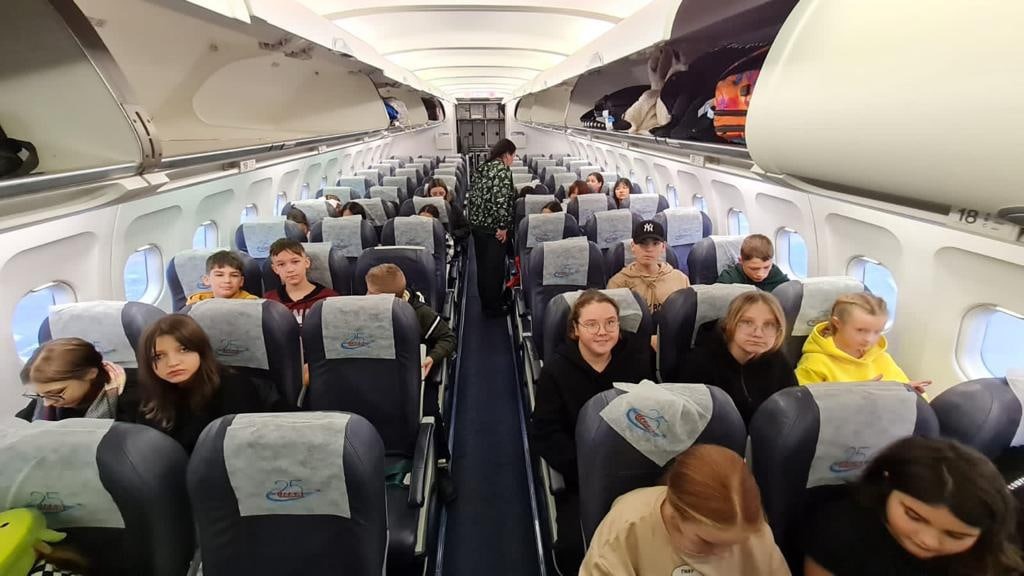 Муравленковцы проводят осенние каникулы в лагере