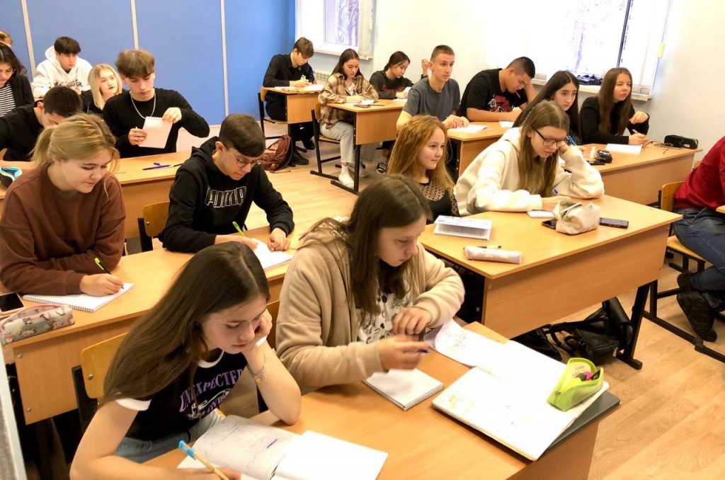 Образовательный сертификат помогает лицеистам углубленно изучать математику
