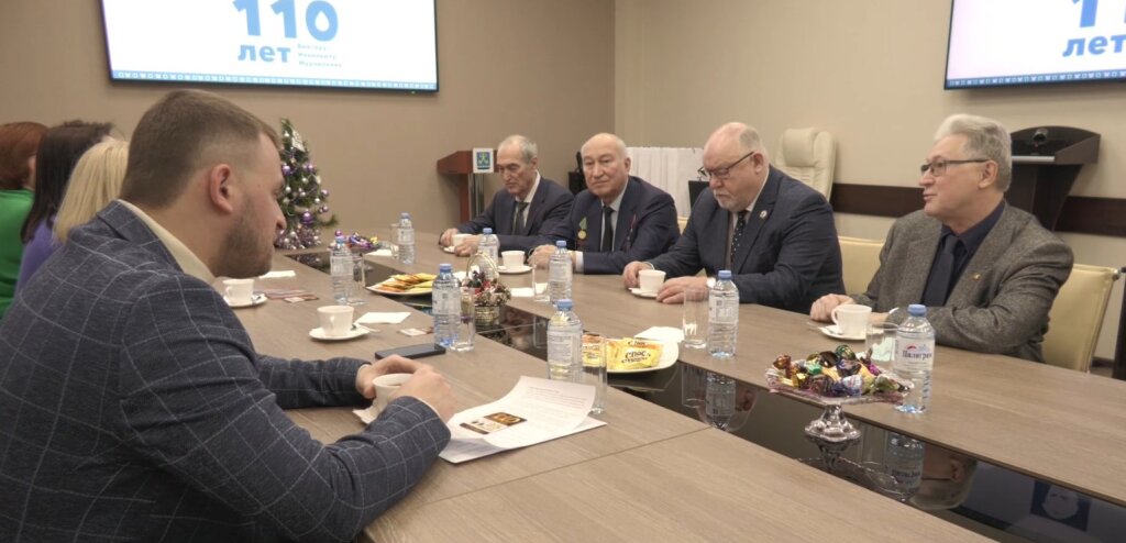Представители Фонда имени В. И. Муравленко встретились с жителями