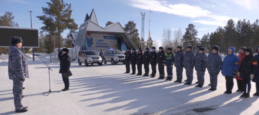 В городском парке состоялся гарнизонный развод