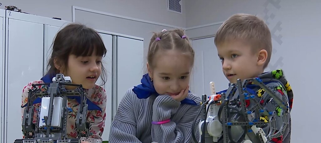 Будущие первоклассники познакомились со школой