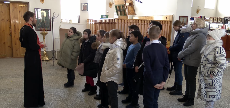 Для юных муравленковцев провели пасхальную экскурсию
