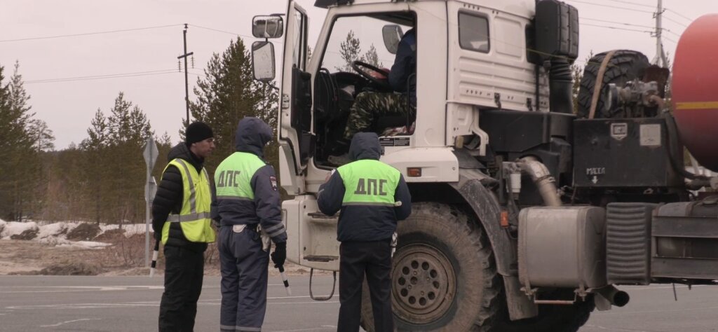 Дальнобойщикам напомнили о соблюдении режима труда и отдыха