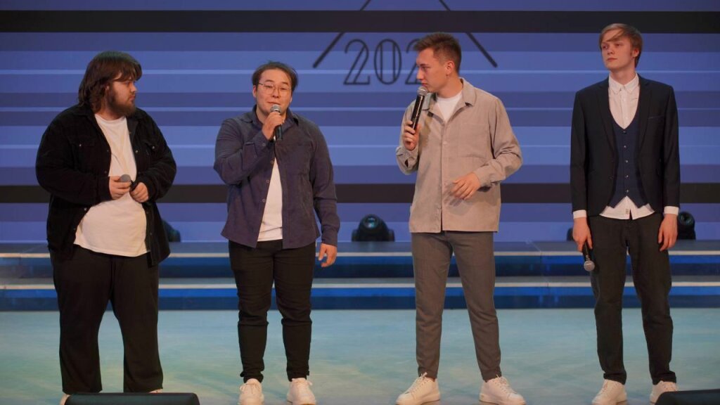 Веселые и находчивые муравленковцы одержали победу на фестивале юмора