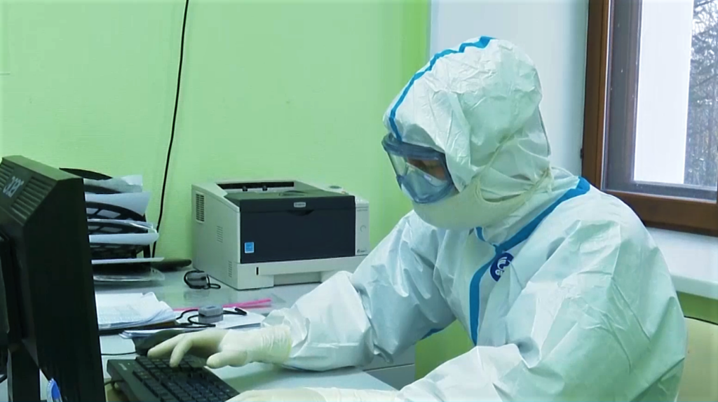 В ЯНАО отменили обязательную вакцинацию вахтовиков от COVID-19