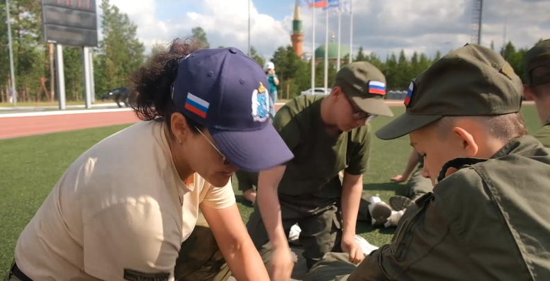 Юные ямальцы постигают азы военно-спортивной подготовки