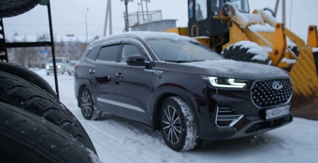 Семьям участников СВО вручили 69 сертификатов на услуги шиномонтажа