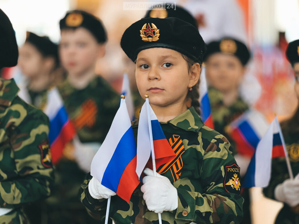 Дошкольники показали военную выправку и строевую подготовку