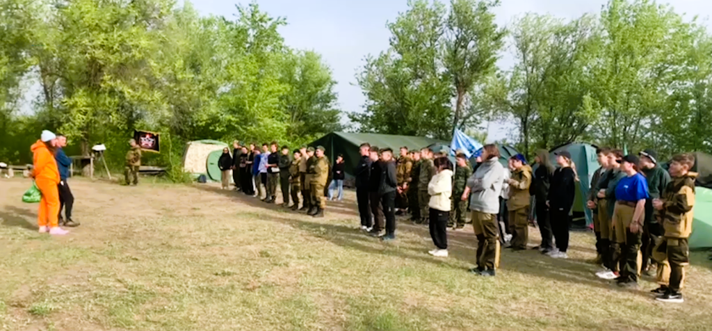 Поисковый отряд «Искра» ведёт раскопки в Ростовской области