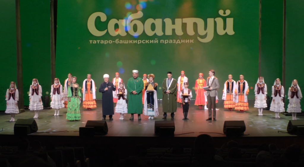 Мусульман с праздником Сабантуй поздравил главный муфтий Ямала