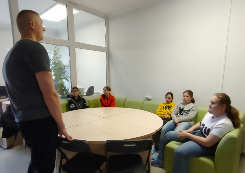 В Муравленко продолжается месячник антинаркотической направленности