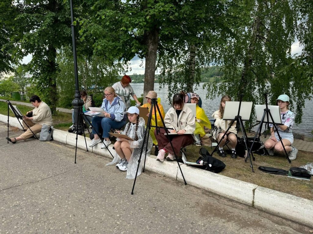 Завершена летняя творческая смена в городе Плёсе