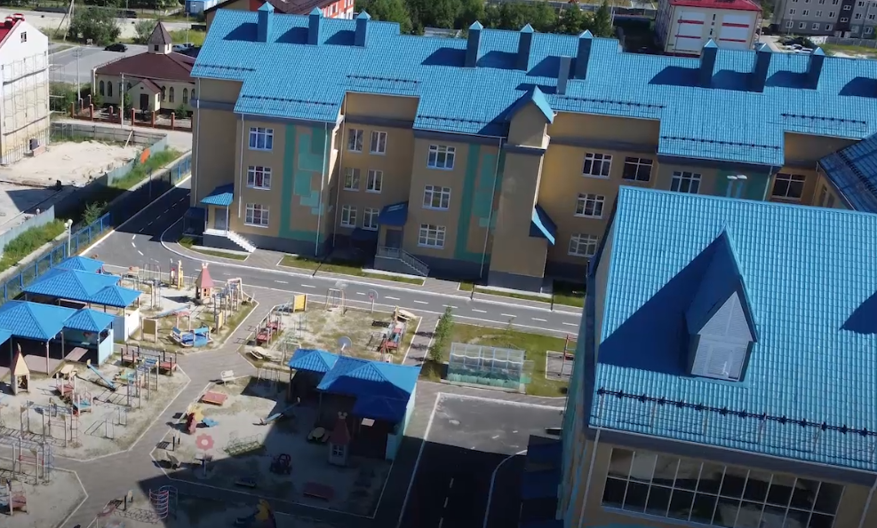 В детских садах благоустраивают прилегающие территории