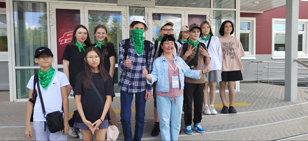 Юные муравленковцы отправились в лагерь Краснодарского края