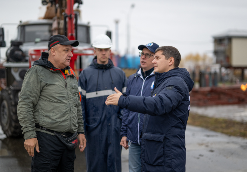 Дмитрий Артюхов проверил ход строительства новых объектов Салехарда